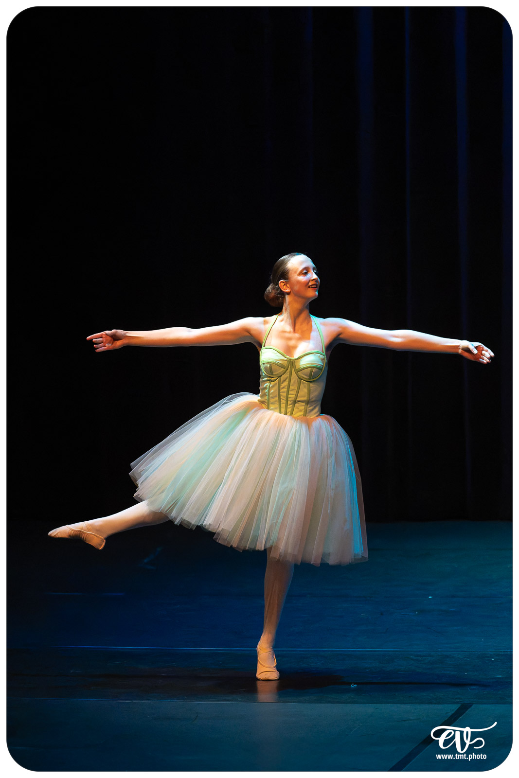 ECOLE DE DANSE CÉCILE ADAMOW